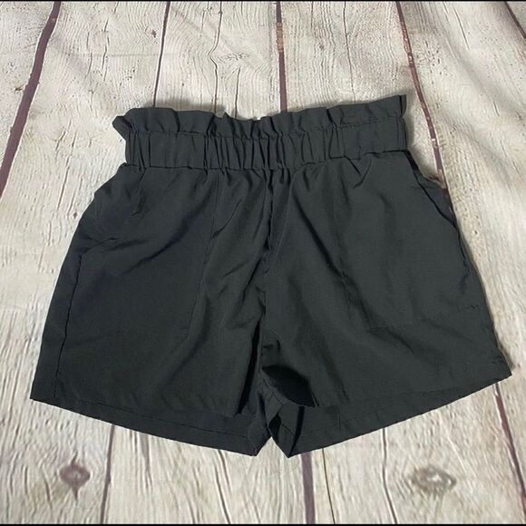 🔮 SHEIN | Elastic Waist Shorts - Picture 1 of 4